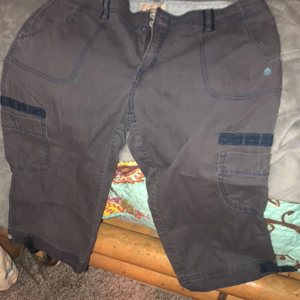 Levi cargo style crop pants - Picture 4 of 8